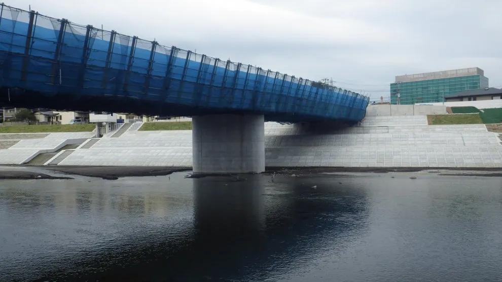 黄瀬川黄瀬川橋下部工事