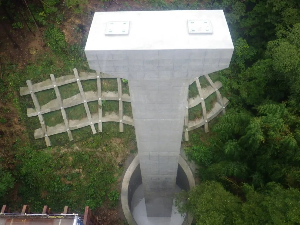 136号国道橋梁改築工事