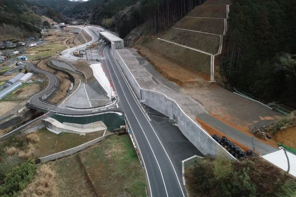 河津下田道路逆川地区南道路建設工事