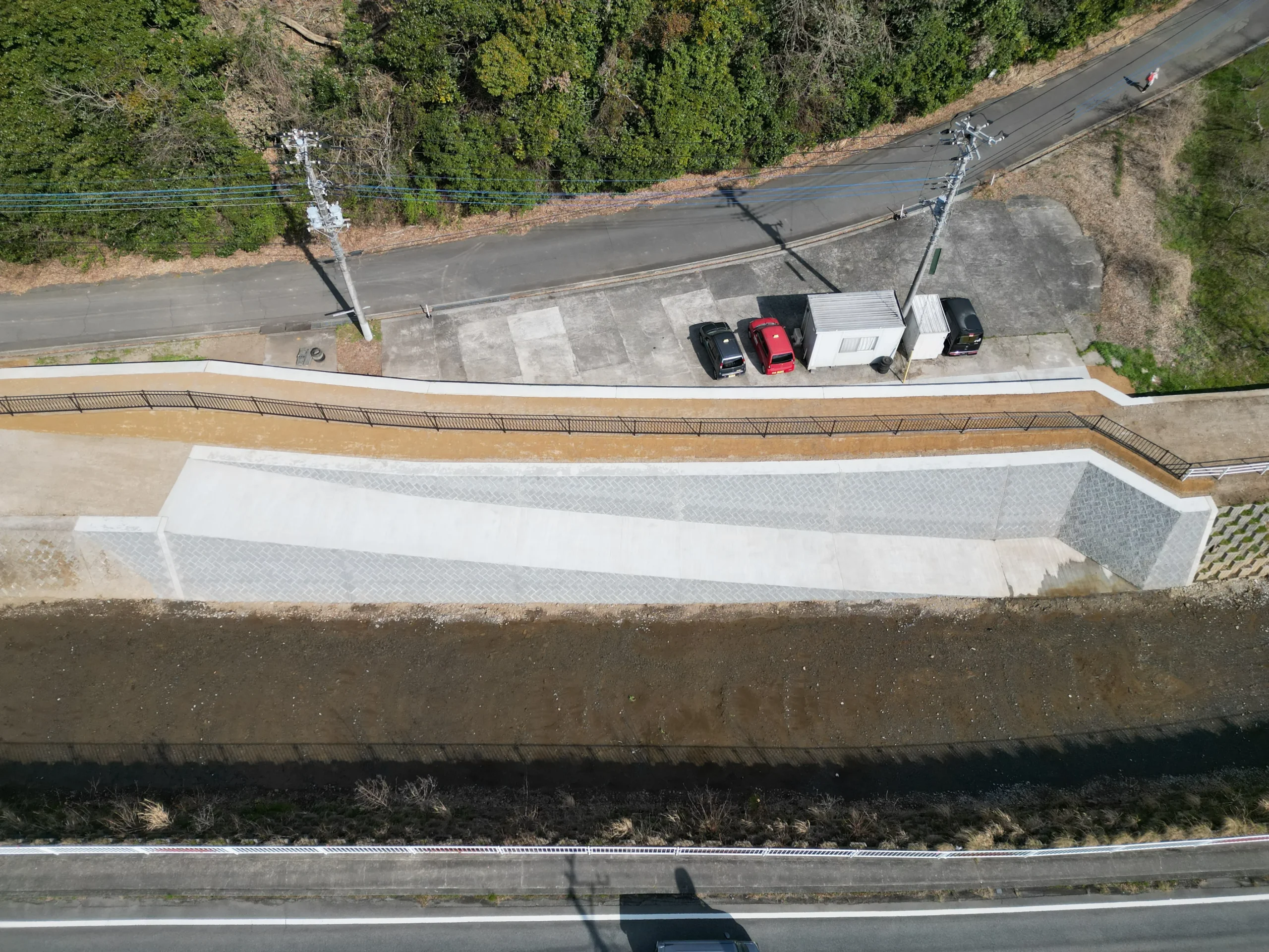一級河川戸沢川緊急自然災害防止対策工事（管理用斜路工）